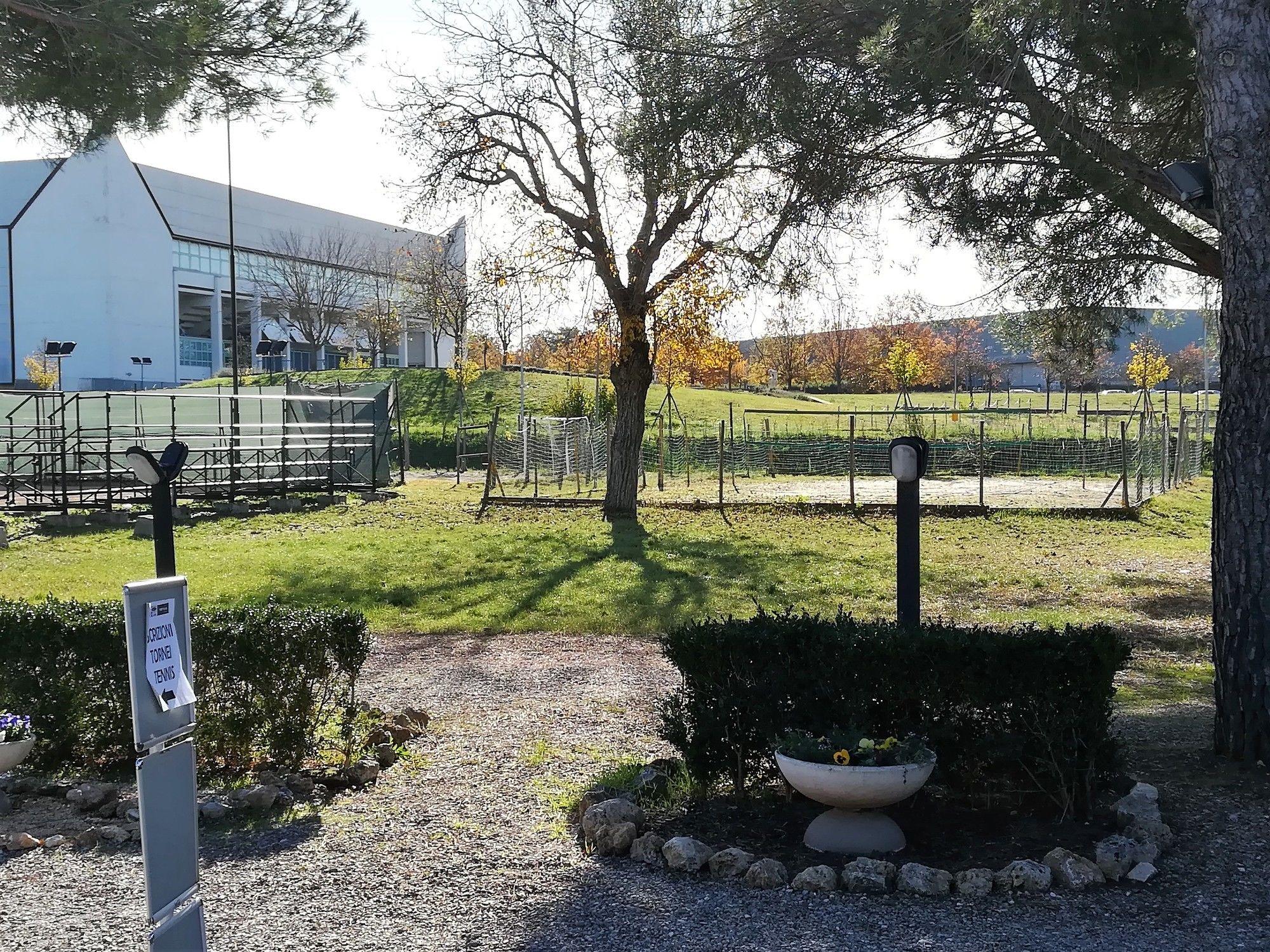 Sport Village La Badia Colle Val D'Elsa Exterior foto